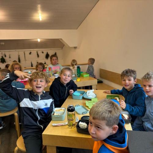 Kindergarten ist zu Besuch